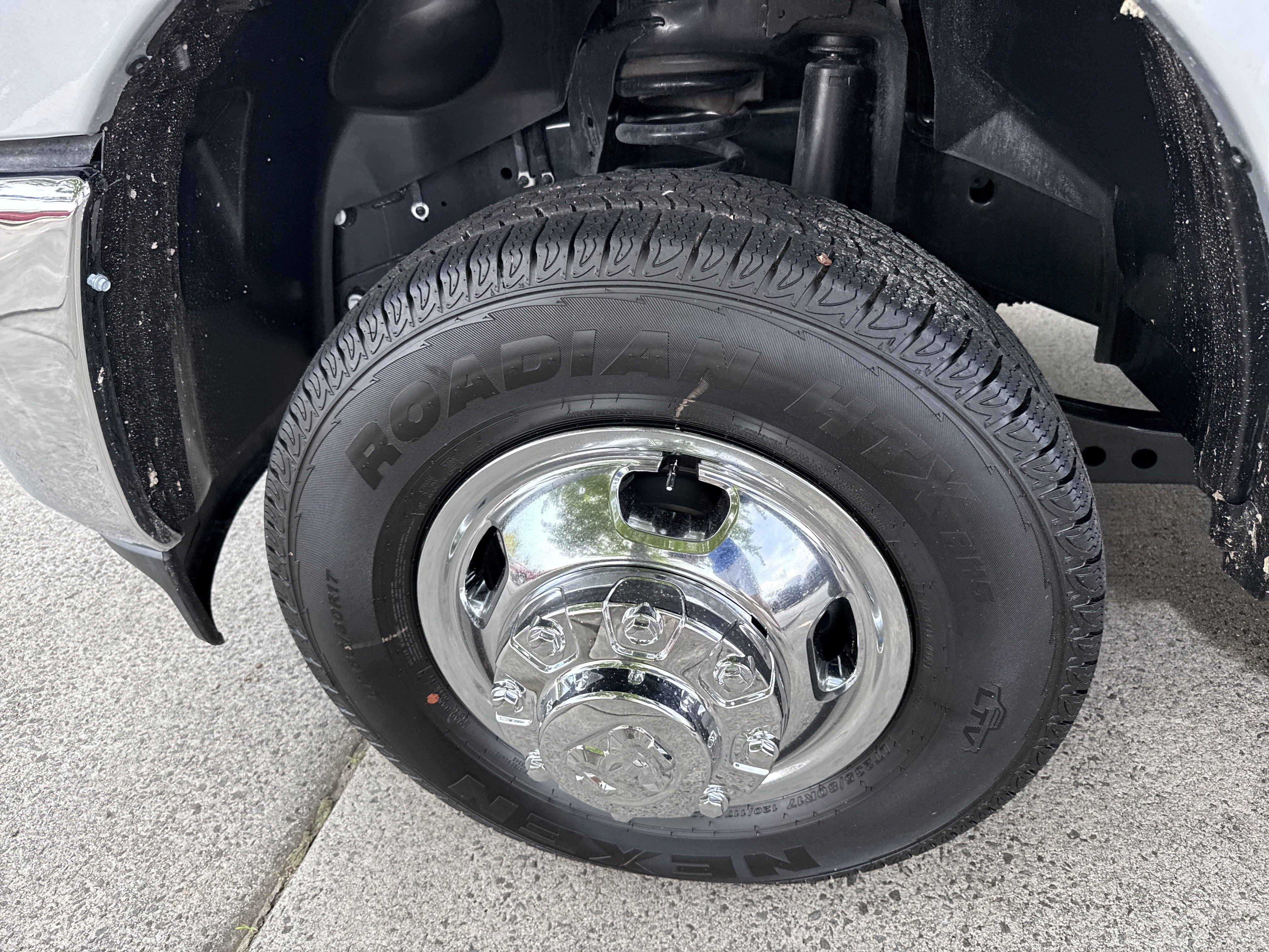 New 2026 RAM 3500 Tradesman AWD/4WD image 11