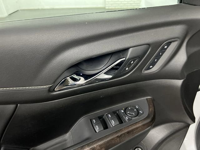 Certified 2021 GMC Acadia Denali w/ Denali Technology Package FWD image 23