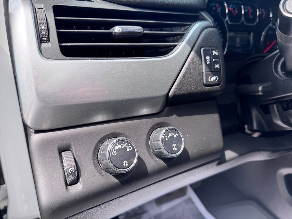 Used 2017 Chevrolet Suburban LT AWD/4WD image 14