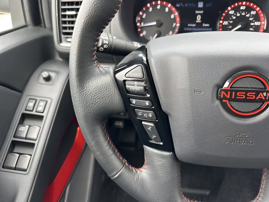 Used 2023 Nissan Frontier PRO-4X w/ Technology Package image 14