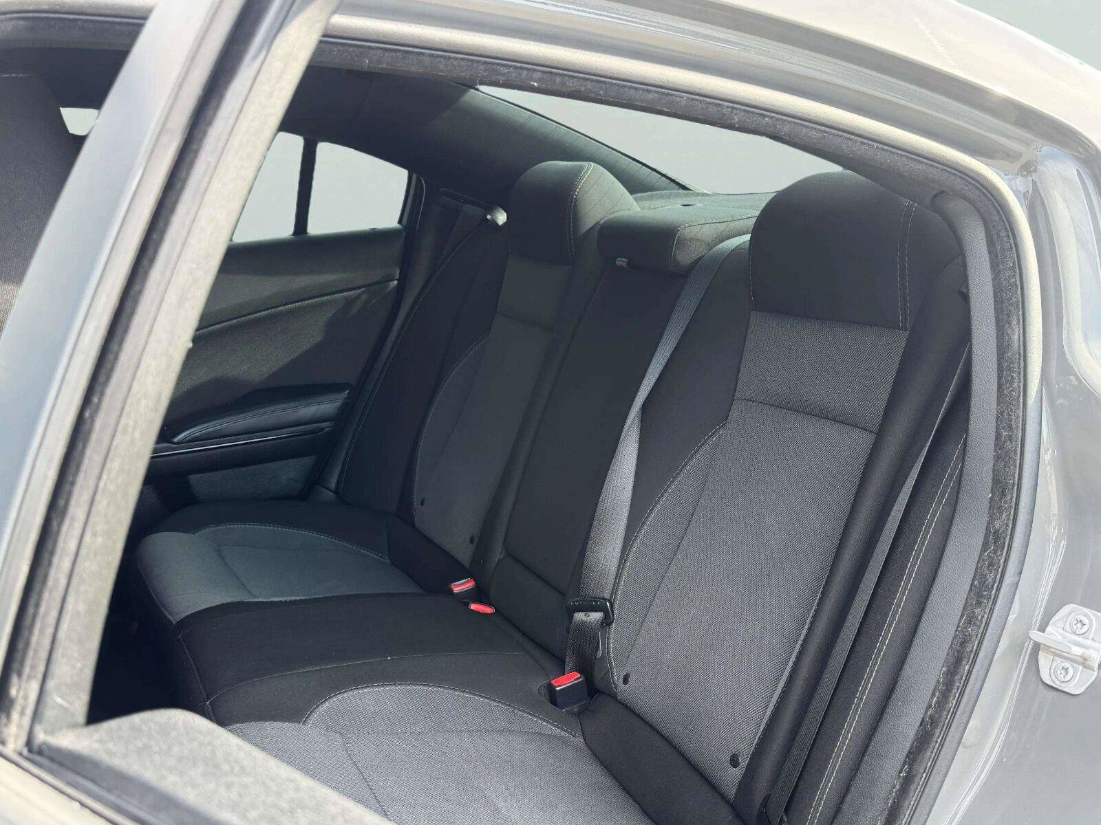 Used 2018 Dodge Charger SXT RWD image 30