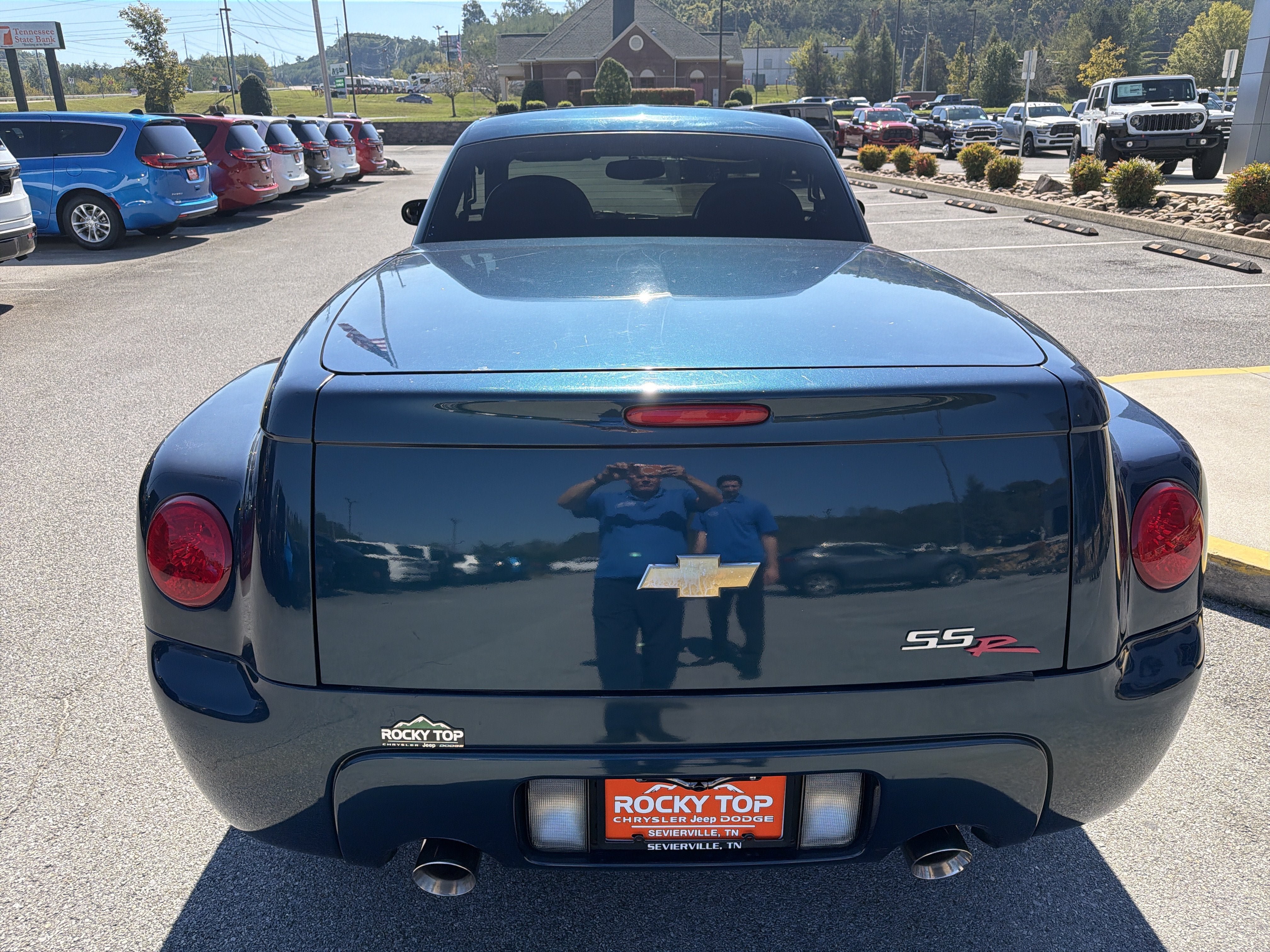 Used 2005 Chevrolet SSR w/ Preferred Equipment Group RWD image 10