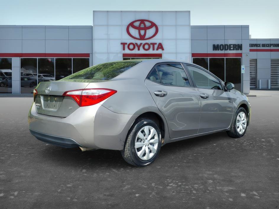 Used 2016 Toyota Corolla LE FWD image 6