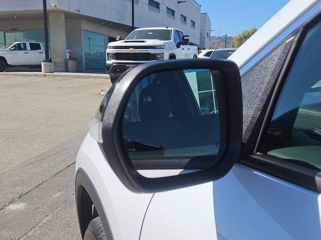 New 2027 Chevrolet Traverse LT w/ LPO, Cargo Package FWD image 20