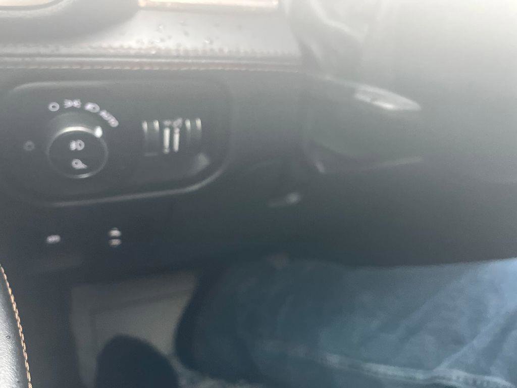 Used 2019 RAM 1500 Limited AWD/4WD image 12