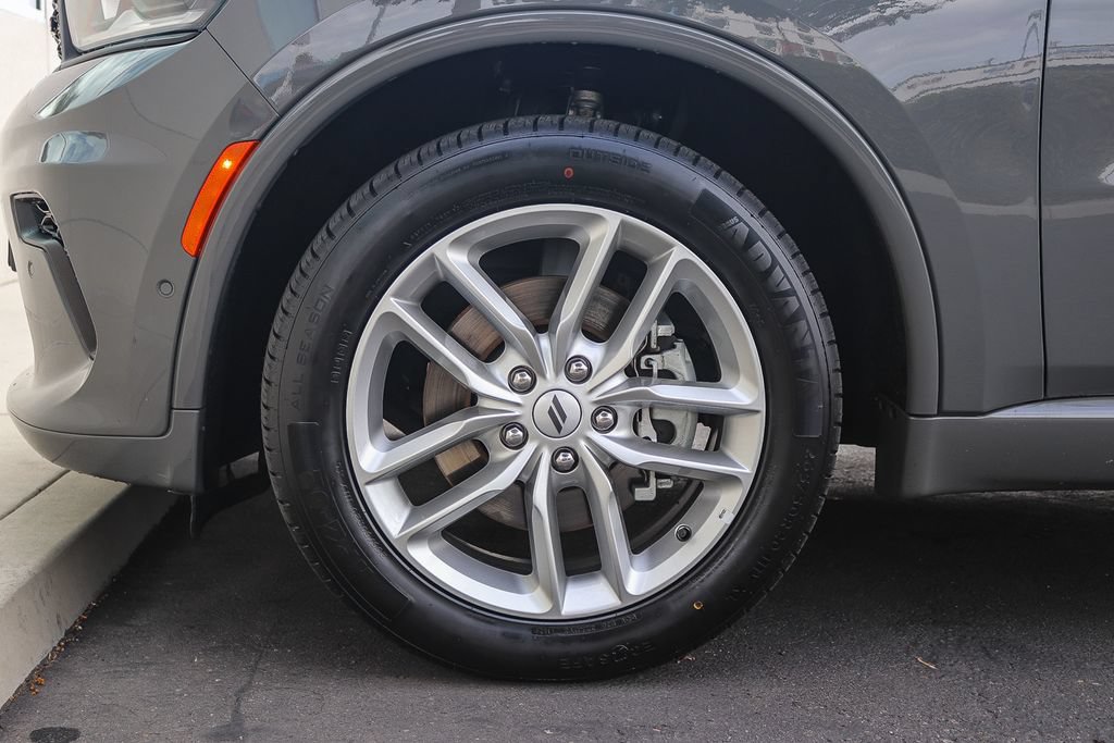 Used 2025 Dodge Durango GT AWD/4WD image 10