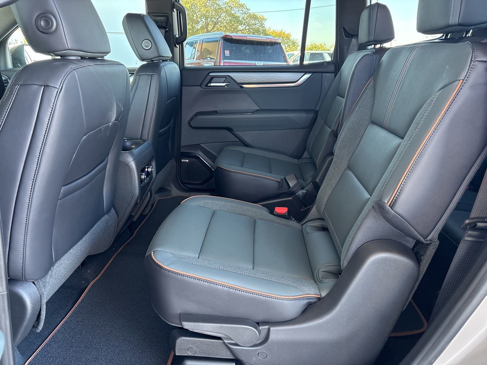 New 2026 GMC Acadia AT4 image 11