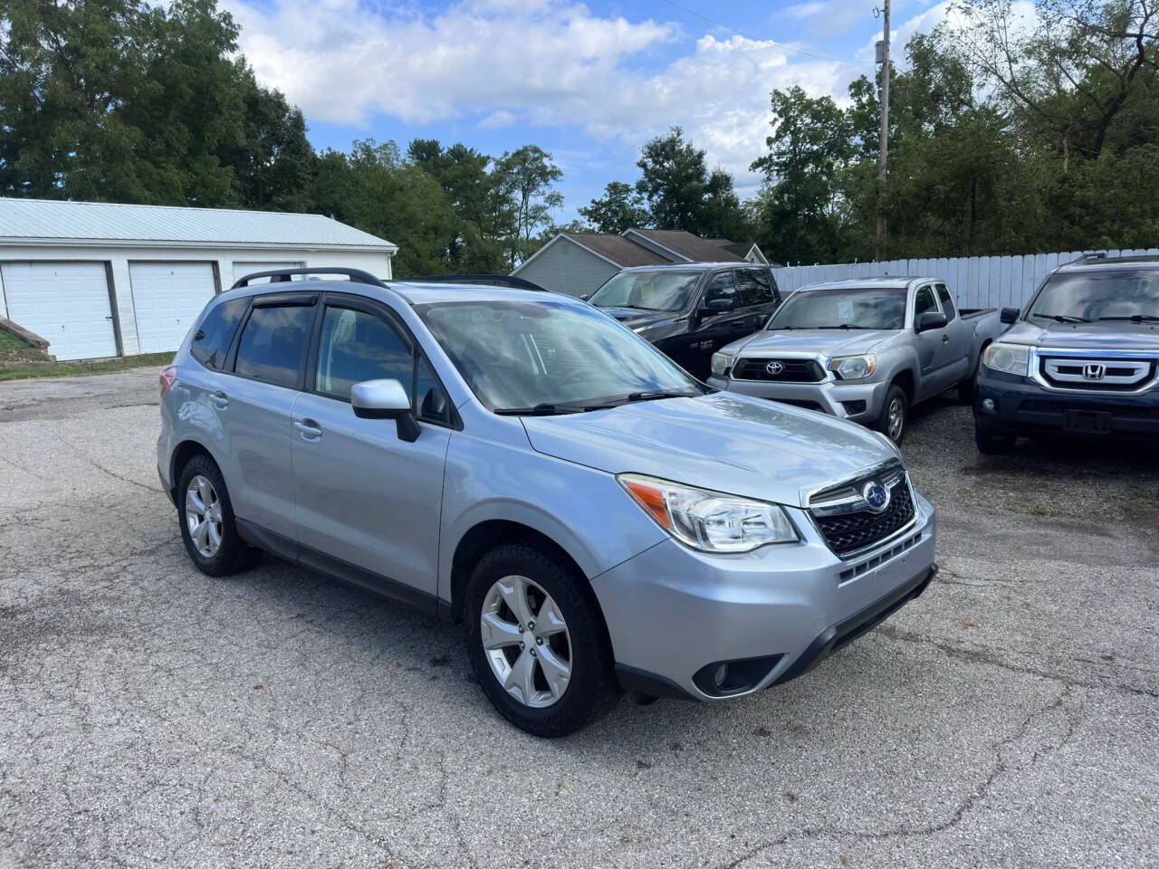 Used 2016 Subaru Forester 2.5i Premium AWD/4WD image 3