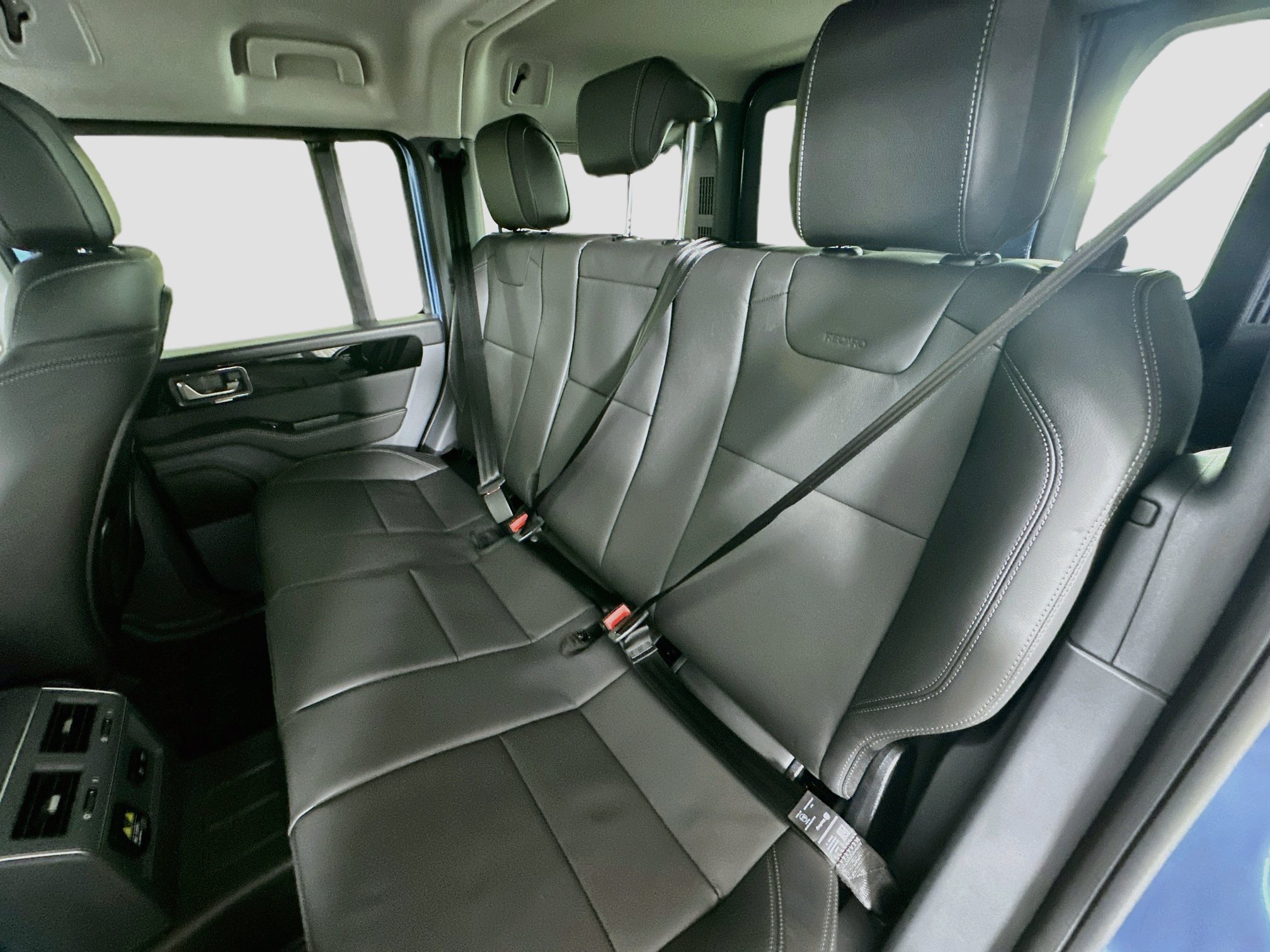 New 2026 INEOS Grenadier Station Wagon AWD/4WD image 38
