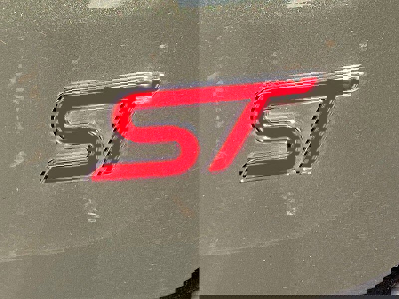 Certified 2022 Ford Edge ST w/ Equipment Group 401A image 11