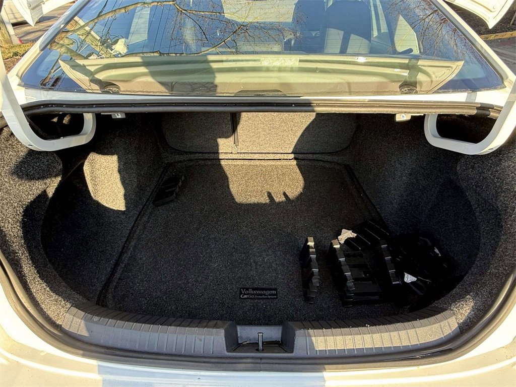 Used 2019 Volkswagen Jetta SEL image 8