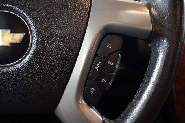 Used 2012 Chevrolet Suburban LT image 19