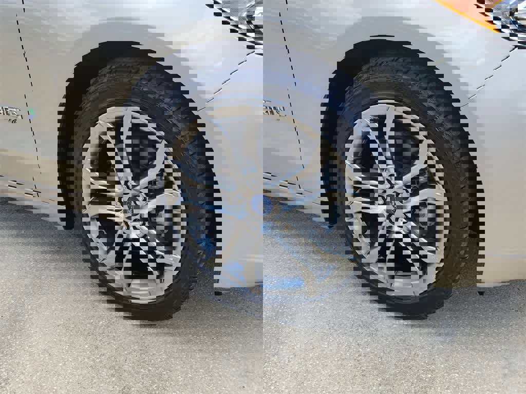 Used 2019 Ford Fusion Titanium image 5