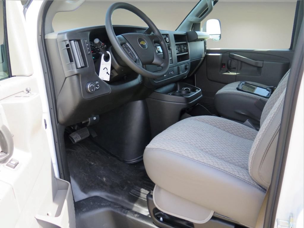 New 2026 Chevrolet Express 2500 Extended w/ Driver Convenience Package RWD image 8