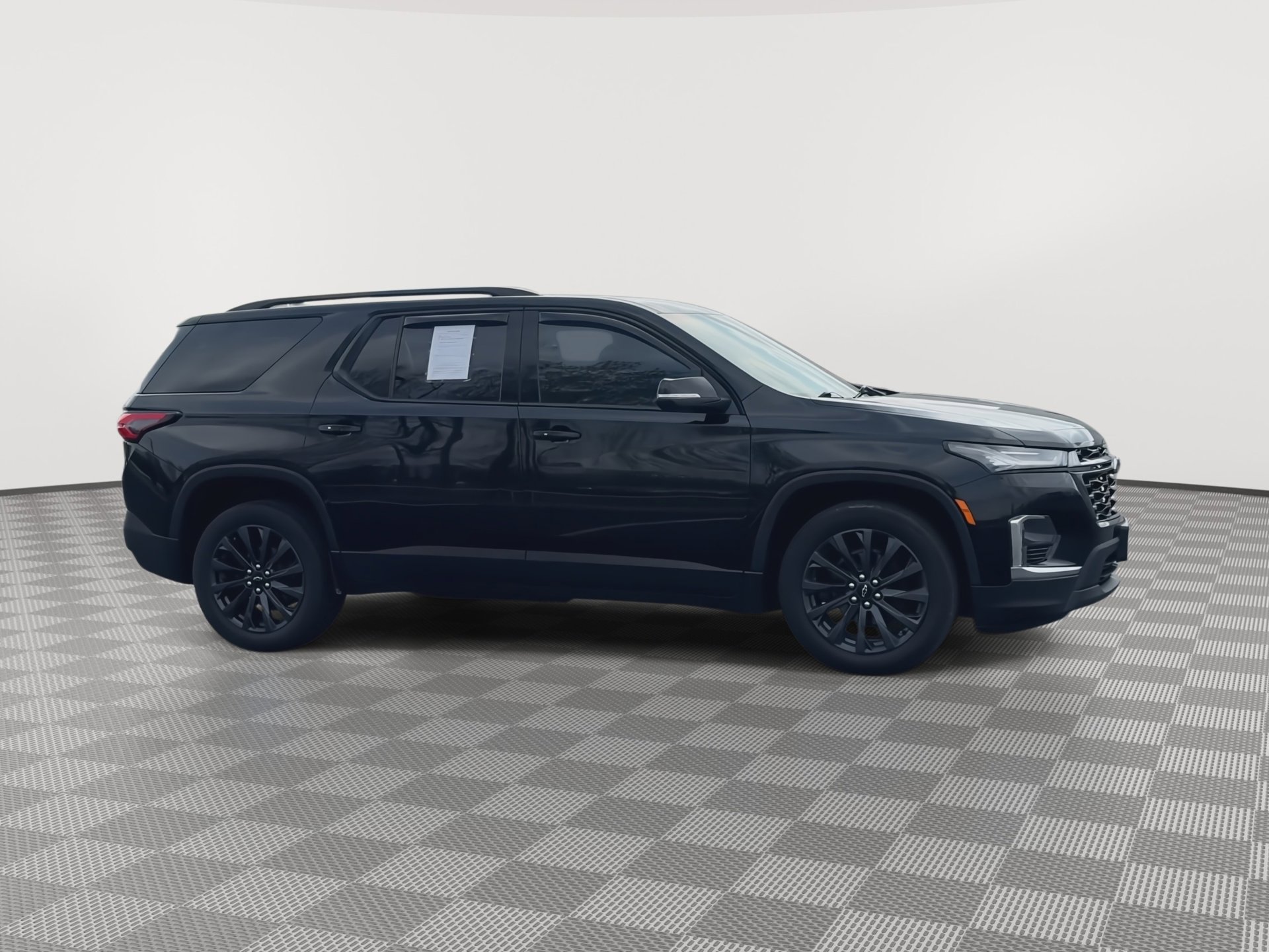 Used 2023 Chevrolet Traverse RS w/ LPO, Cargo Package AWD/4WD video 2