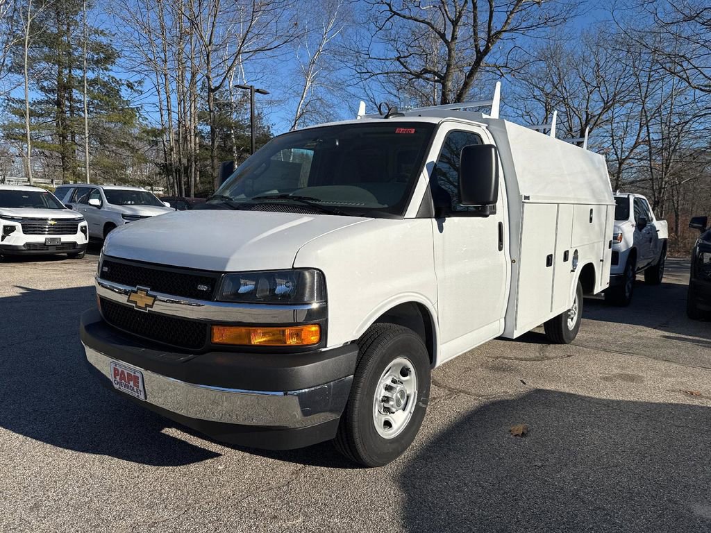 New 2024 Chevrolet Express 3500 w/ Power Convenience Package image 7