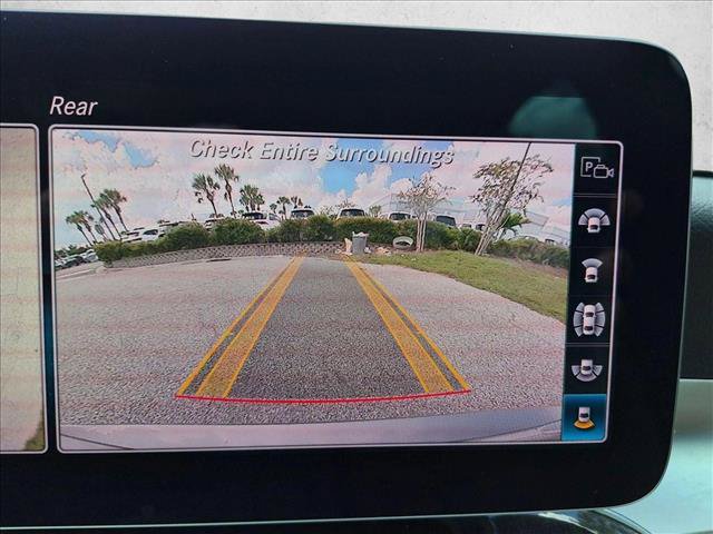 Used 2020 Mercedes-Benz C 300 Sedan image 10