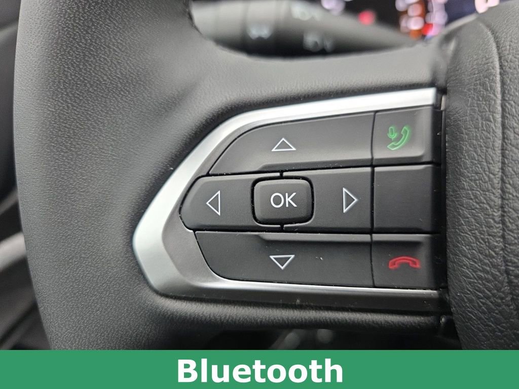 Used 2023 Jeep Compass Latitude image 25