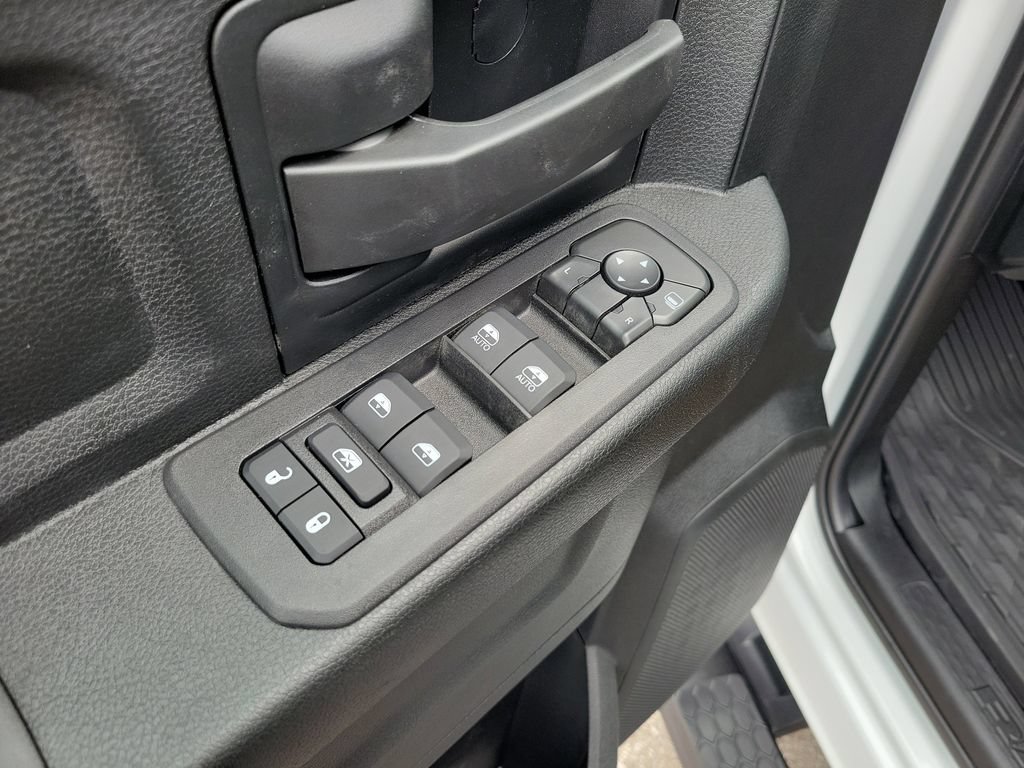 New 2026 RAM 3500 Tradesman AWD/4WD image 24
