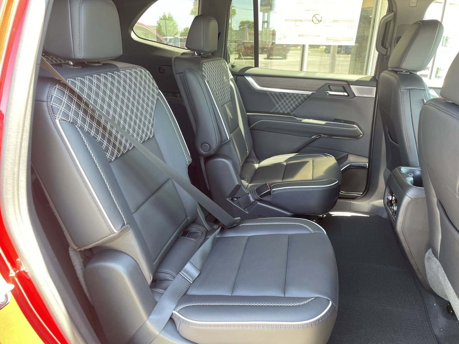 New 2024 GMC Acadia Denali w/ Super Cruise Package image 41