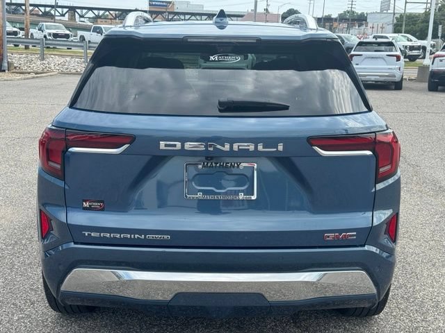 Certified 2026 GMC Terrain Denali AWD/4WD image 4