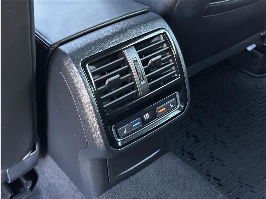 Used 2021 Volkswagen Arteon SEL Premium image 18