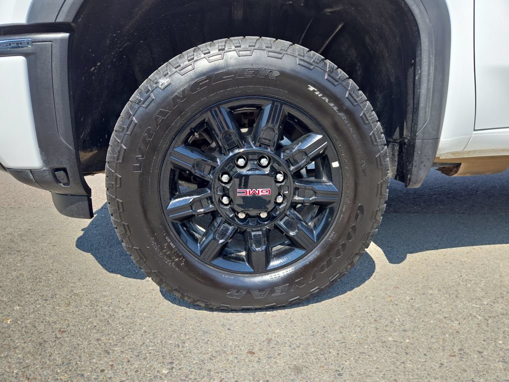 Used 2026 GMC Sierra 2500 AT4 AWD/4WD image 10