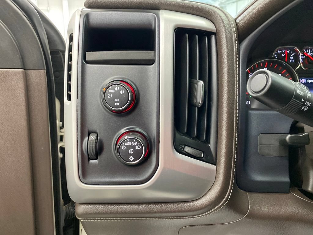 Used 2015 GMC Sierra 1500 SLT w/ SLT Crew Cab Value Package AWD/4WD image 19