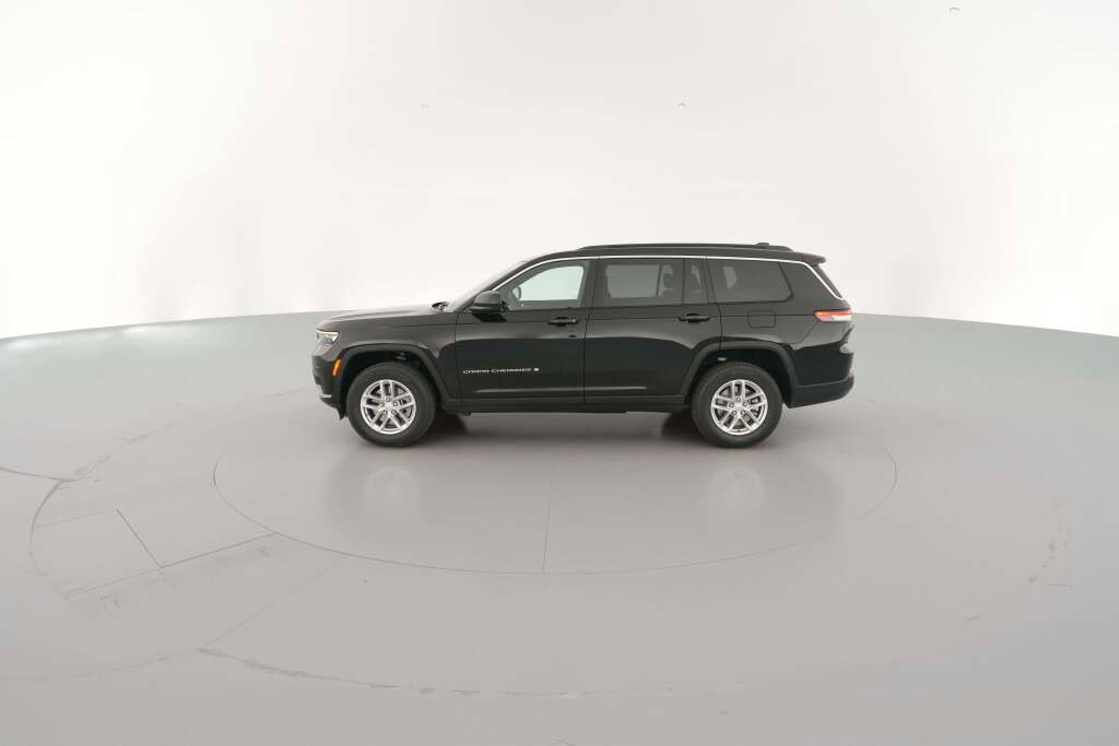 New 2025 Jeep Grand Cherokee L Laredo image 6