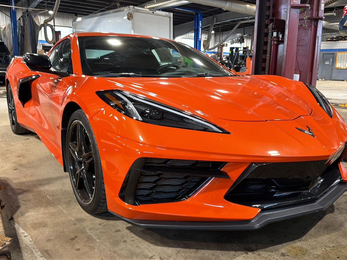 Used 2021 Chevrolet Corvette Stingray Coupe w/ Z51 Performance Package RWD image 5