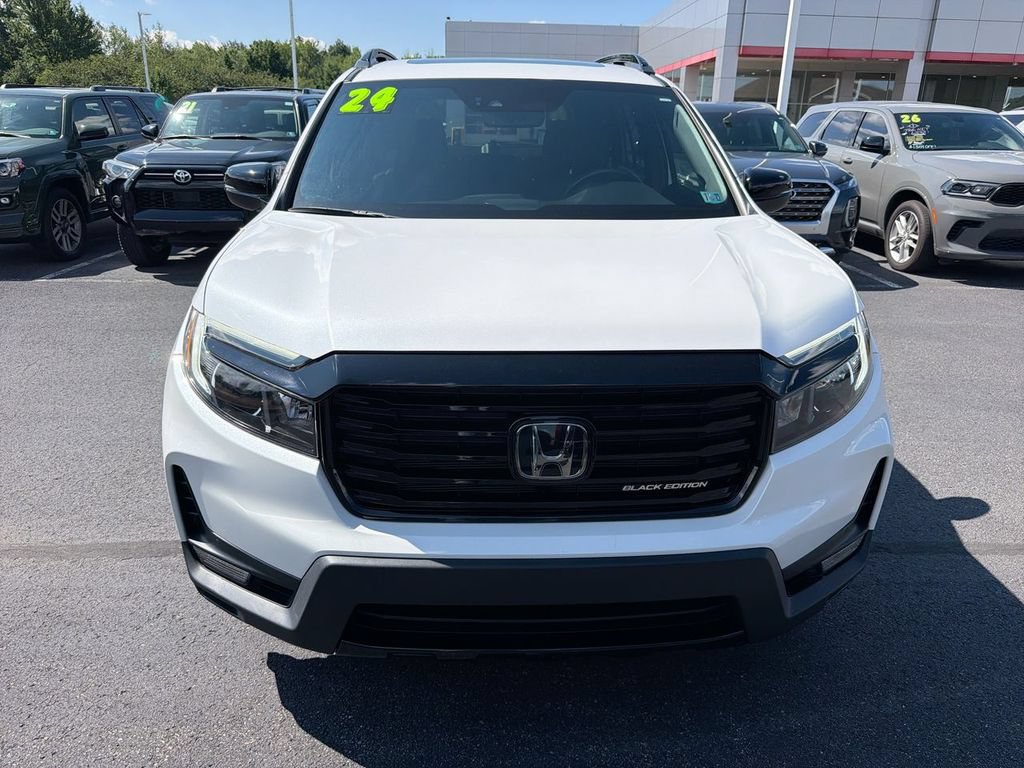 Used 2024 Honda Passport Black Edition image 3