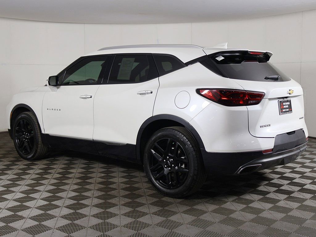 Used 2024 Chevrolet Blazer Premier w/ Enhanced Convenience Package image 12