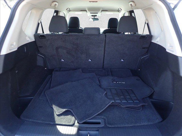 Used 2024 Nissan Rogue S AWD/4WD image 8