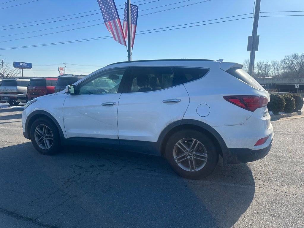 Used 2017 Hyundai Santa Fe Sport image 4