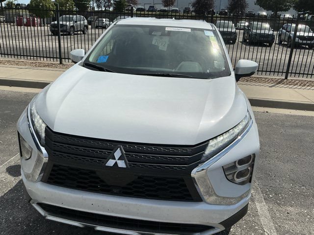 Used 2025 Mitsubishi Eclipse Cross SE AWD/4WD image 2