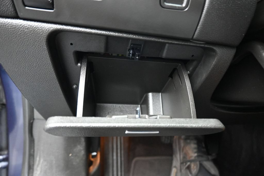 Used 2019 Chevrolet Impala LT FWD image 26