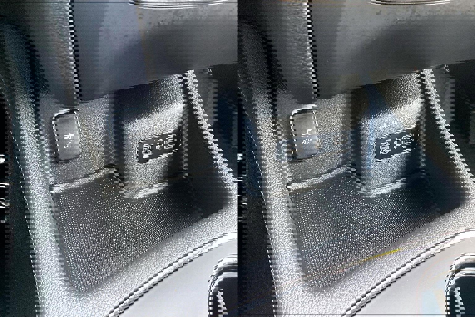 Used 2020 Dodge Durango R/T w/ Blacktop Package image 33