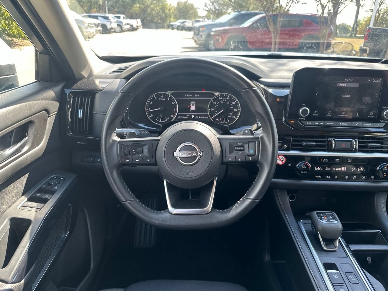Used 2025 Nissan Pathfinder SV AWD/4WD image 13