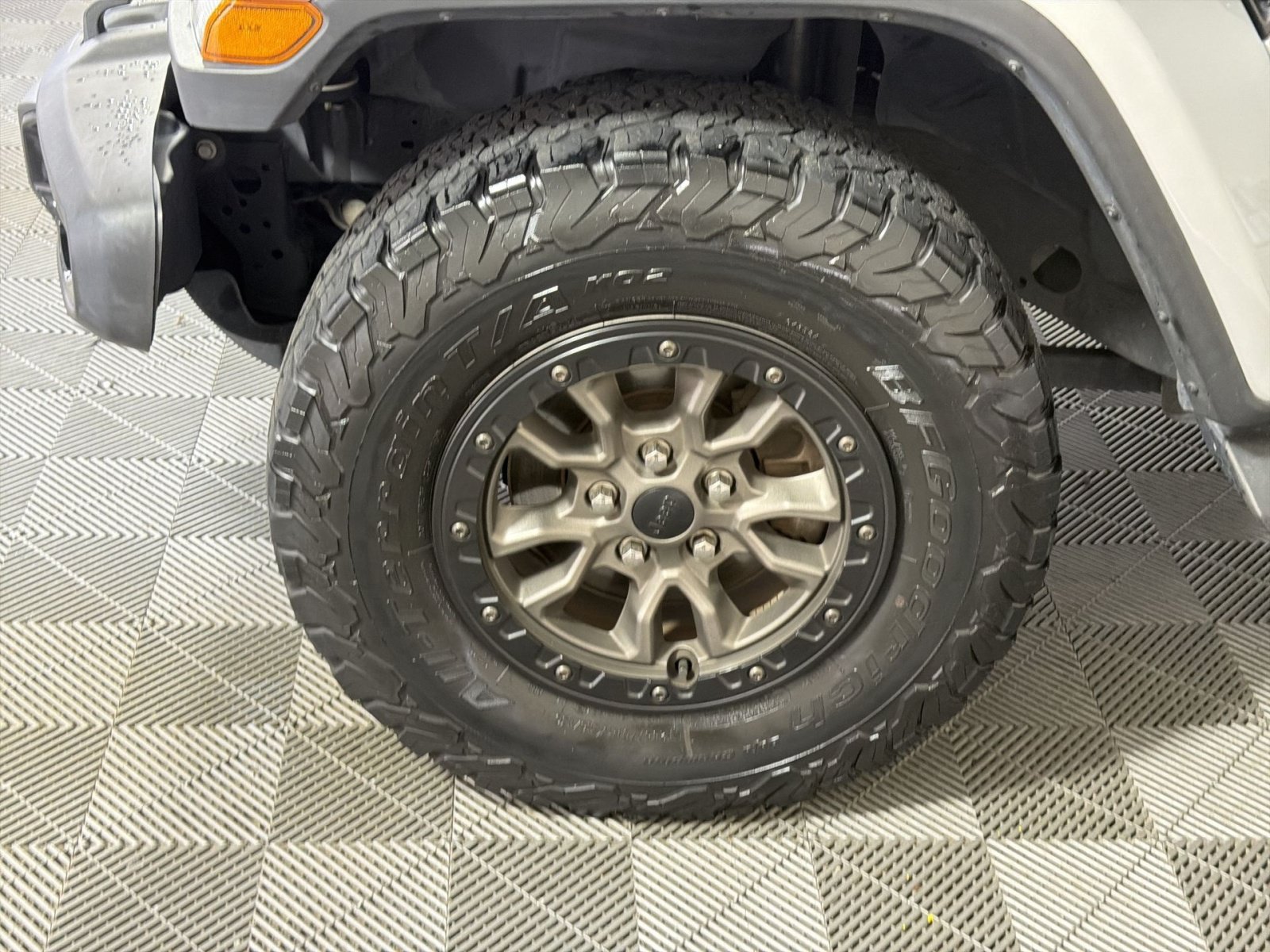 Used 2022 Jeep Wrangler Unlimited Sahara AWD/4WD image 12