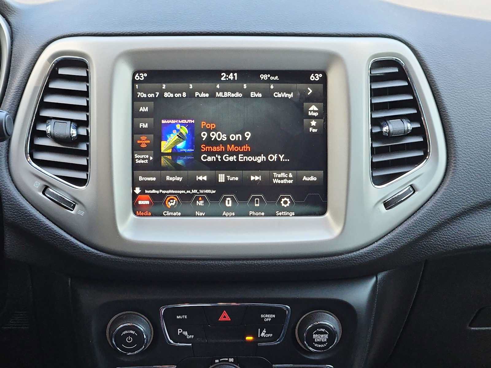 Used 2021 Jeep Compass Latitude w/ Driver Assistance Group FWD image 19
