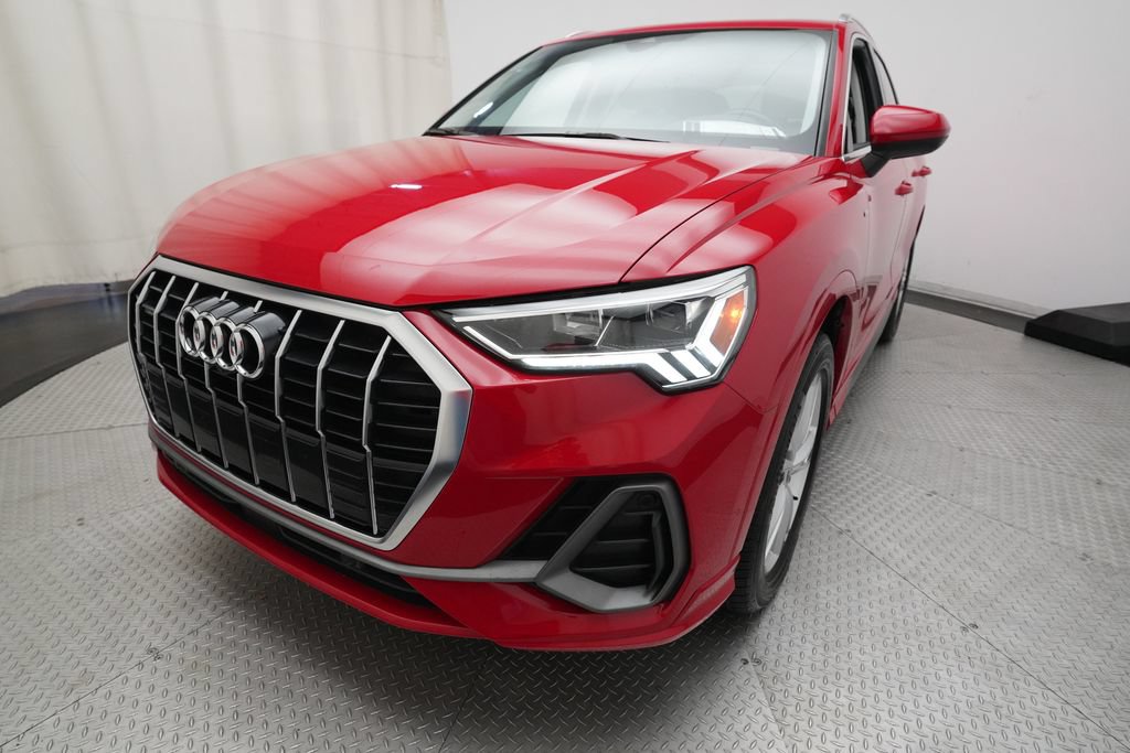 Certified 2022 Audi Q3 2.0T Premium Plus AWD/4WD image 24