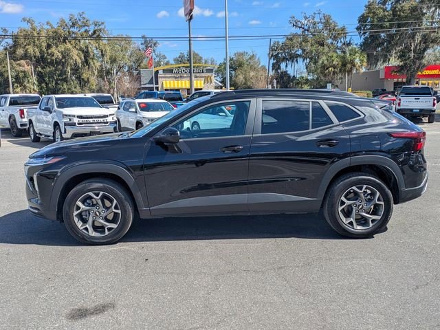 Certified 2025 Chevrolet Trax LT w/ LT Convenience Package image 6