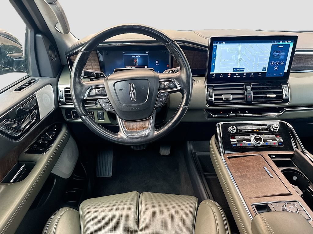 Used 2023 Lincoln Navigator L Black Label AWD/4WD image 25