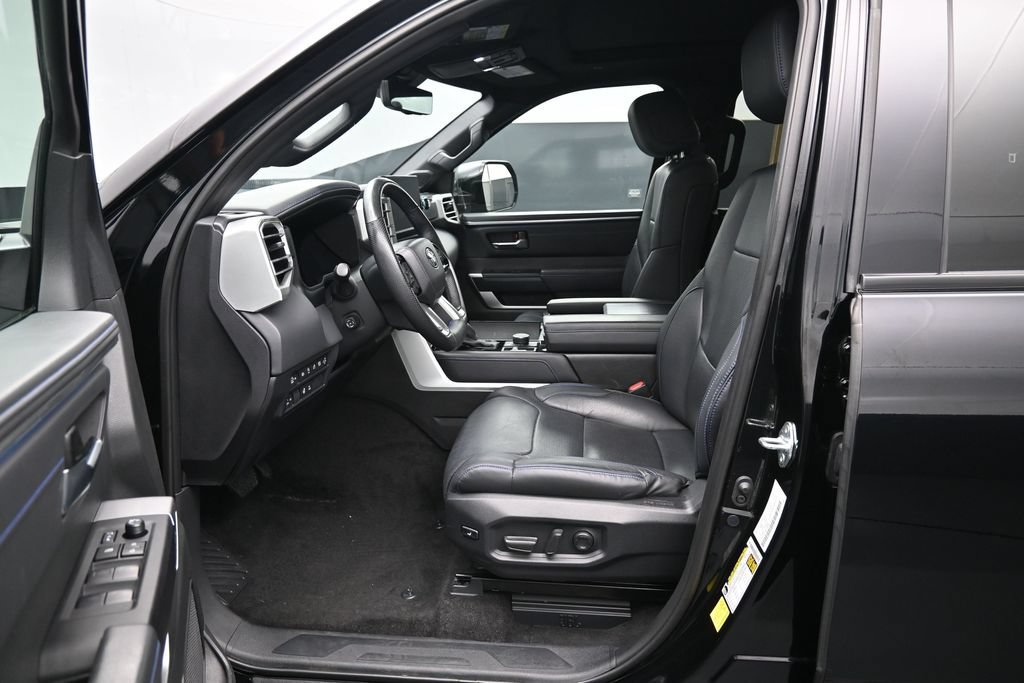 Used 2024 Toyota Tundra Platinum AWD/4WD image 9
