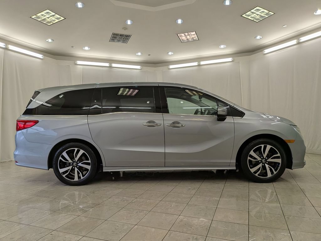 Used 2018 Honda Odyssey Elite image 11