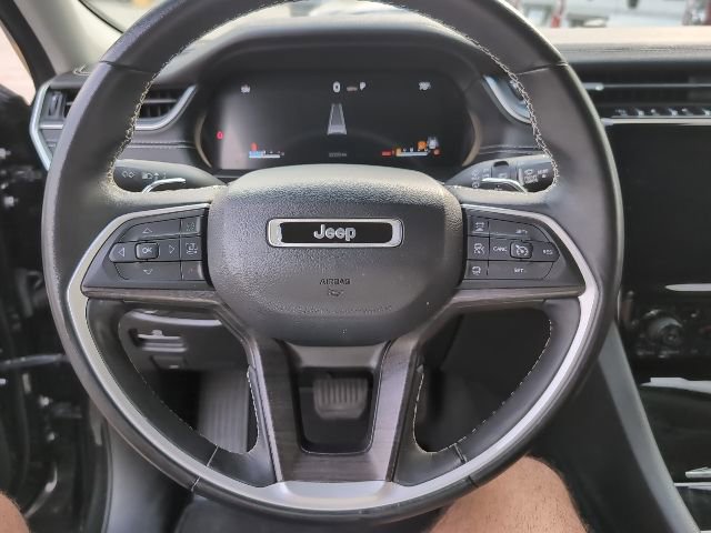 Used 2022 Jeep Grand Cherokee L Limited image 11