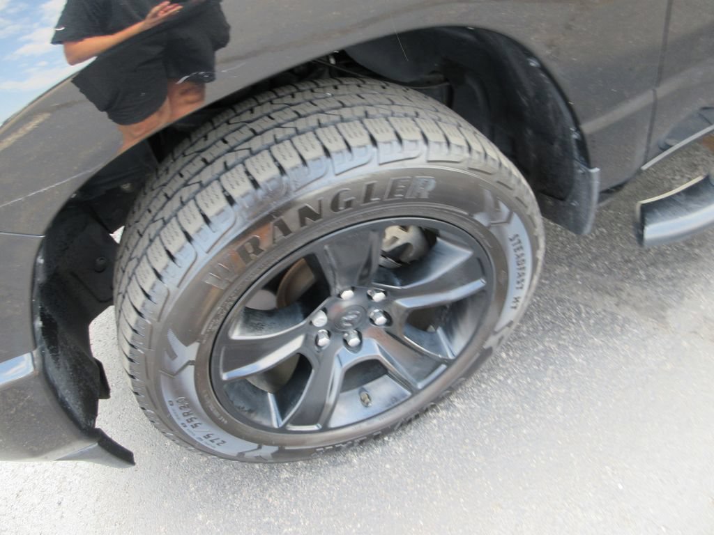 Used 2021 RAM 1500 Big Horn AWD/4WD image 13