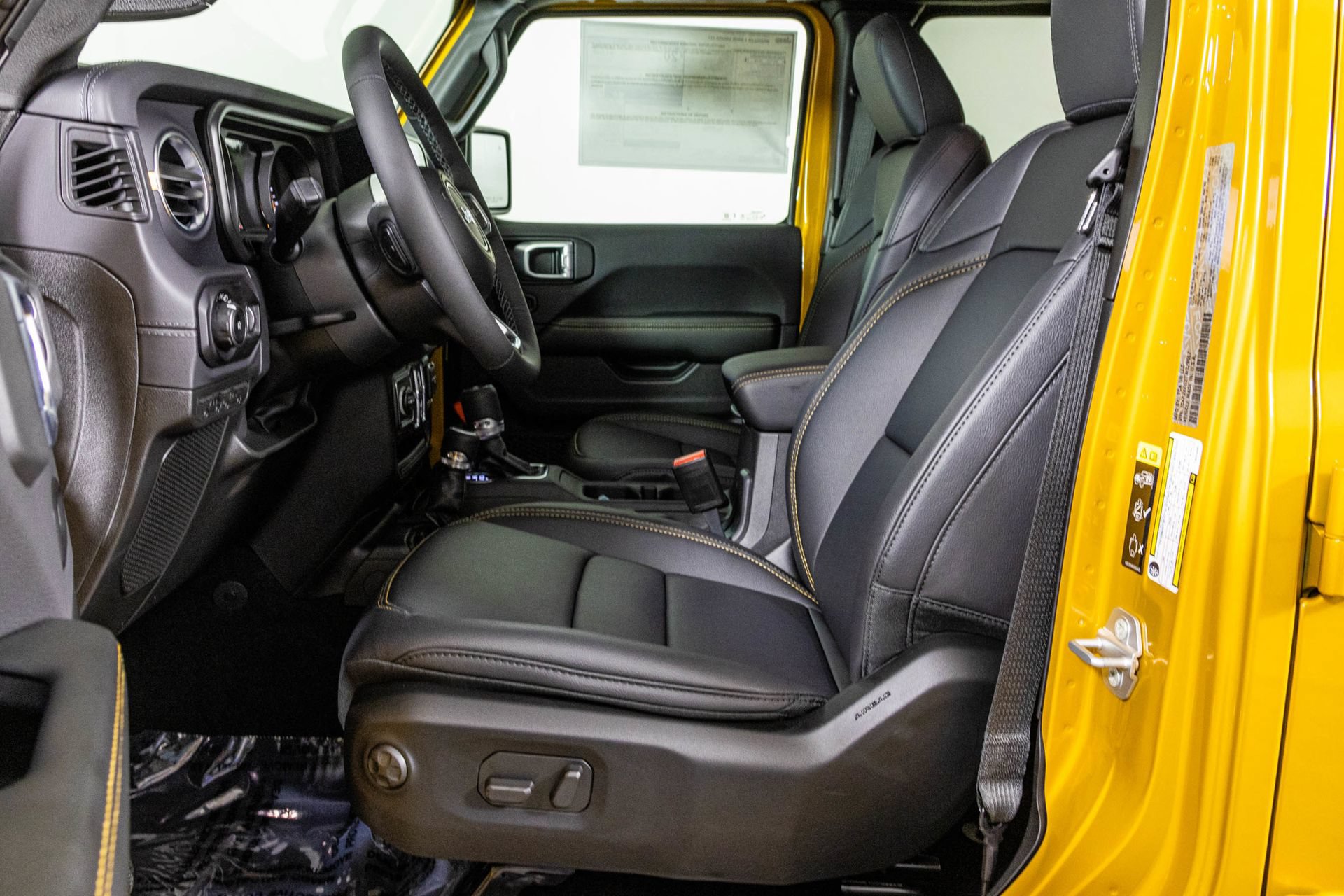 New 2026 Jeep Wrangler Unlimited Sahara AWD/4WD image 21