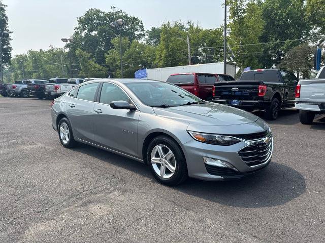 Used 2024 Chevrolet Malibu LT FWD image 3