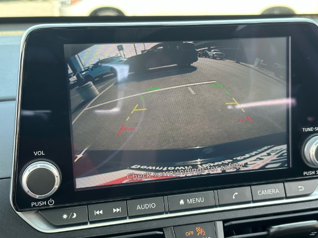 Used 2025 Nissan Altima 2.5 SV FWD image 16